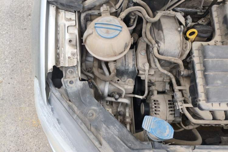 Used Volkswagen Jetta 2013 1.6L Manual Comfort Model Engine Bay Right