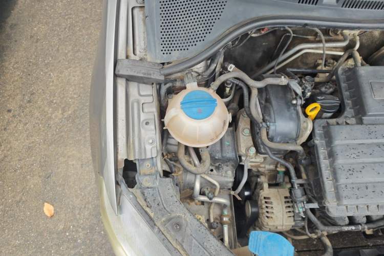 Used Volkswagen Jetta 2013 1.6L Manual Comfort Model Engine Bay Right