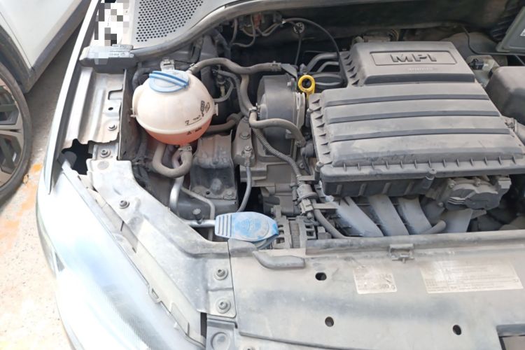 Used Volkswagen Jetta 2013 1.6L Automatic Comfort Model Engine Bay Right