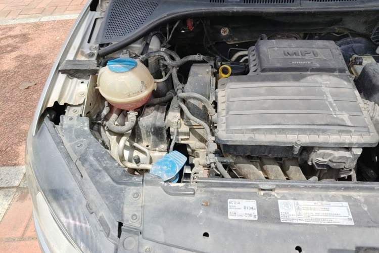 Used Volkswagen Jetta 2013 1.6L Manual Comfort Model Engine Bay Right