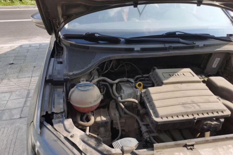 Used Volkswagen Jetta 2013 1.4L Manual Fashion Model Engine Bay Right