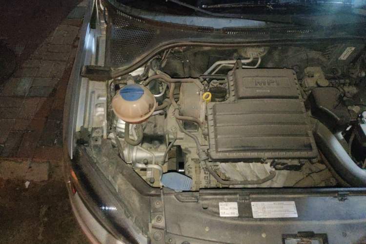 Used Volkswagen Jetta 2013 1.6L Manual Comfort Model Engine Bay Right