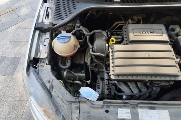 Used Volkswagen Jetta 2013 1.6L Manual Comfort Model Engine Bay Right