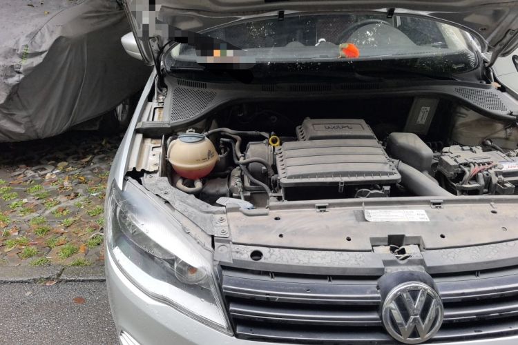 Used Volkswagen Jetta 2013 1.6L Manual Fashion Edition Engine Bay Right