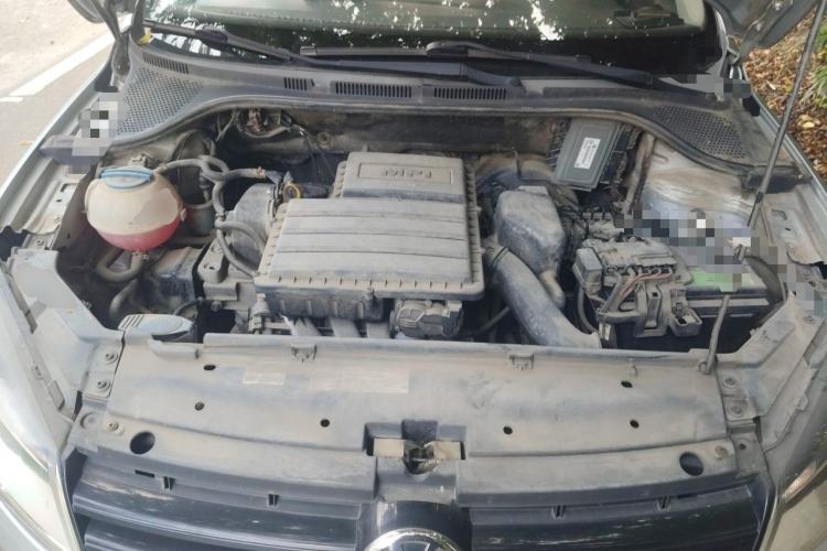 Used Volkswagen Jetta 2013 1.6L Manual Fashion Edition Engine Bay