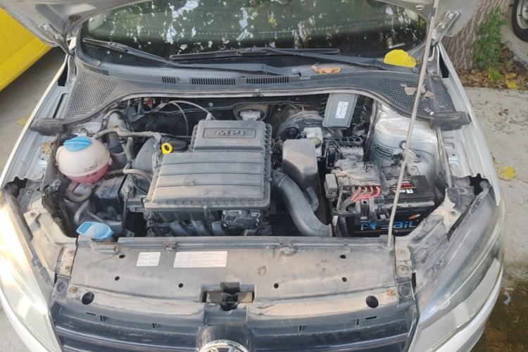 Used Volkswagen Jetta 2013 1.4L Manual Fashion Model Engine Bay