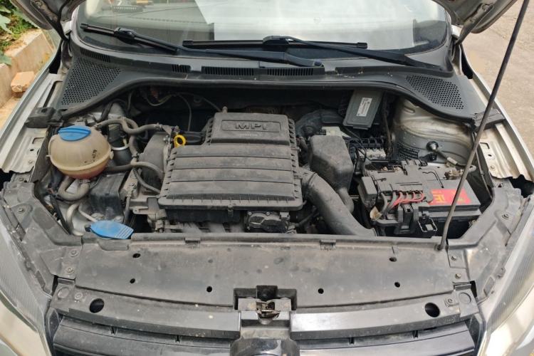 Used Volkswagen Jetta 2013 1.6L Manual Fashion Edition Engine Bay
