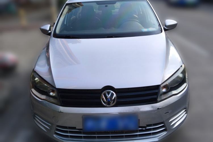 Used Volkswagen Jetta 2013 1.6L Manual Fashion Edition Front