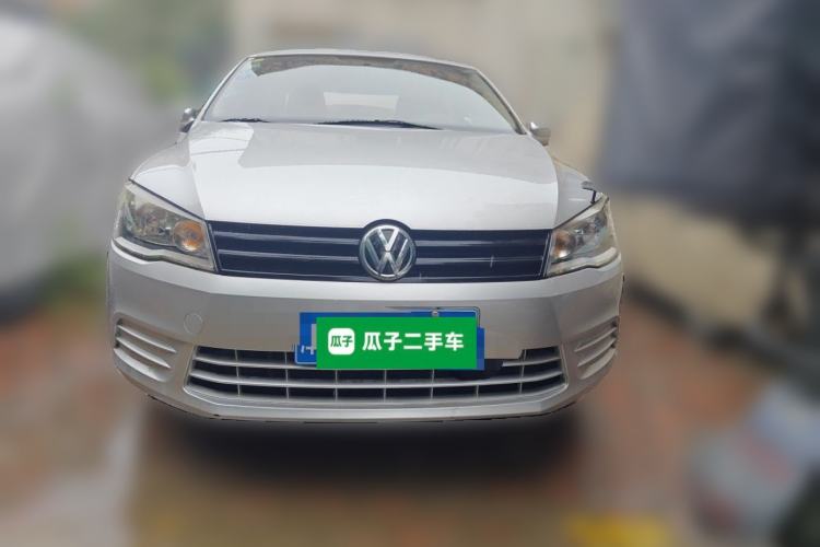 Used Volkswagen Jetta 2013 1.6L Manual Fashion Edition Front
