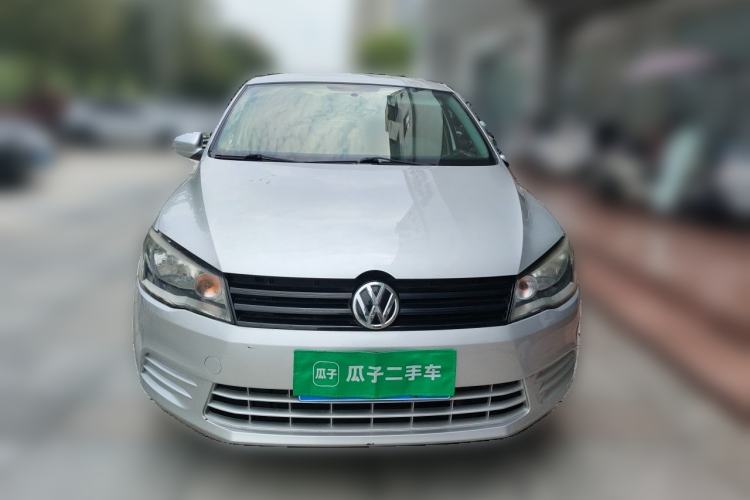 Used Volkswagen Jetta 2013 1.6L Manual Fashion Edition Front