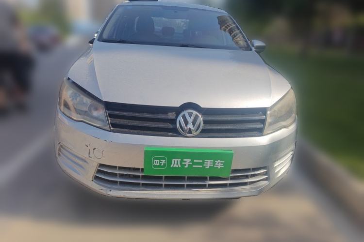Used Volkswagen Jetta 2013 1.6L Manual Fashion Edition Front