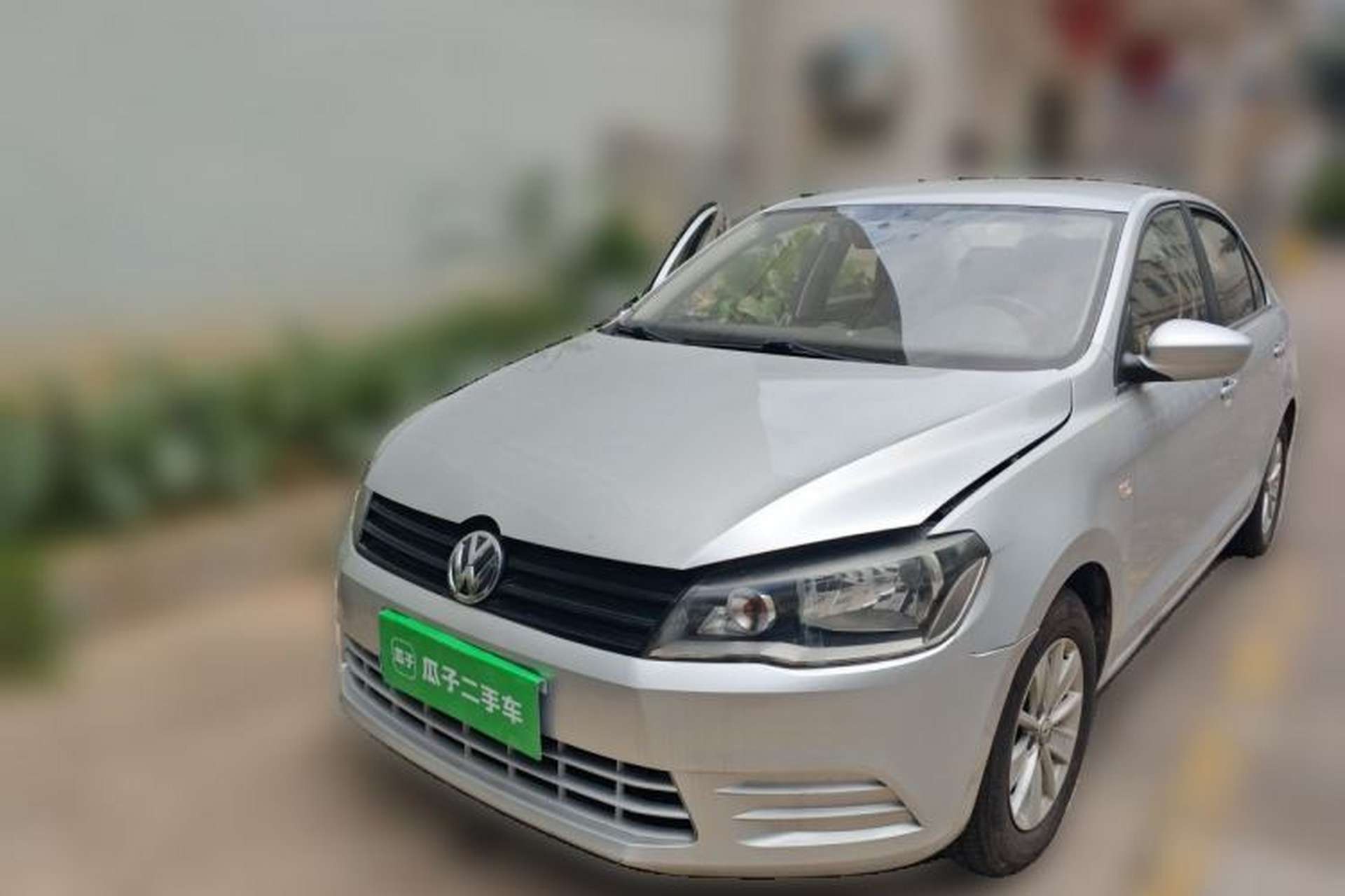 Used Volkswagen Jetta 2013 1.6L Manual Fashion Edition Front Left 45 Deg