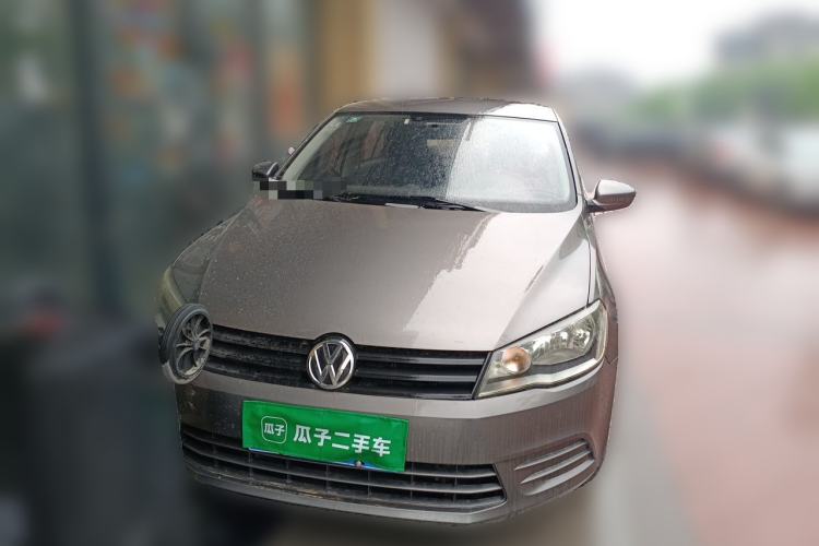 Used Volkswagen Jetta 2013 1.6L Manual Fashion Edition Front