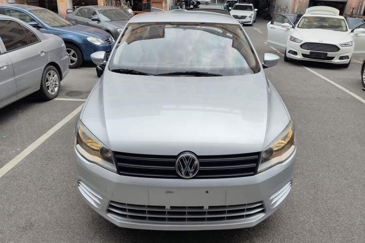 Used Volkswagen Jetta 2013 1.6L Automatic Fashion Model Front