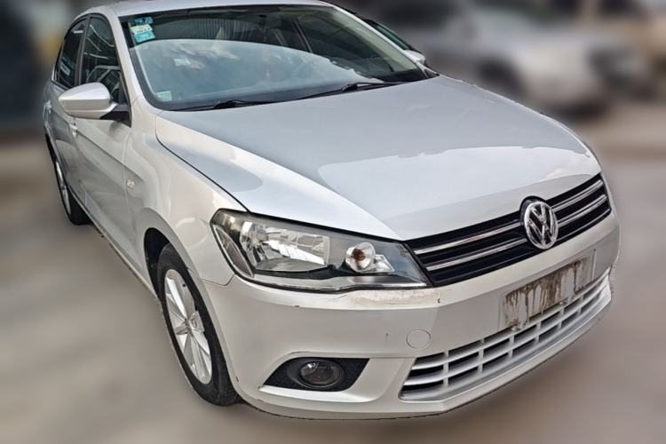 Used Volkswagen Jetta 2013 1.6L Manual Comfort Model Front Right 45 Deg
