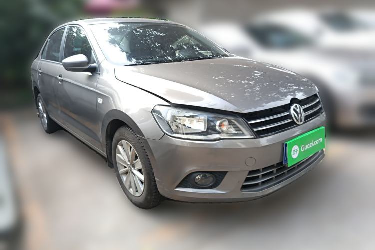 Used Volkswagen Jetta 2013 1.6L Automatic Comfort Model Front Right 45 Deg