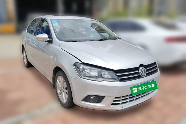 Used Volkswagen Jetta 2013 1.6L Manual Comfort Model Front Right 45 Deg