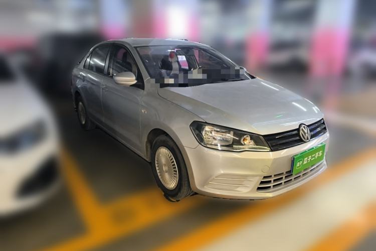 Used Volkswagen Jetta 2013 1.6L Automatic Fashion Model Front Right 45 Deg