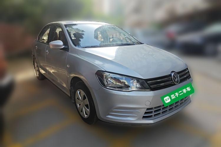 Used Volkswagen Jetta 2013 1.6L Automatic Fashion Model Front Right 45 Deg