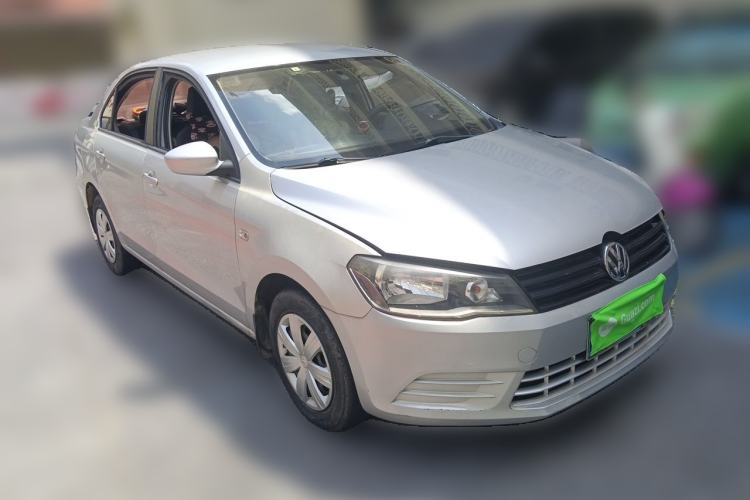 Used Volkswagen Jetta 2013 1.6L Manual Fashion Edition Front Right 45 Deg