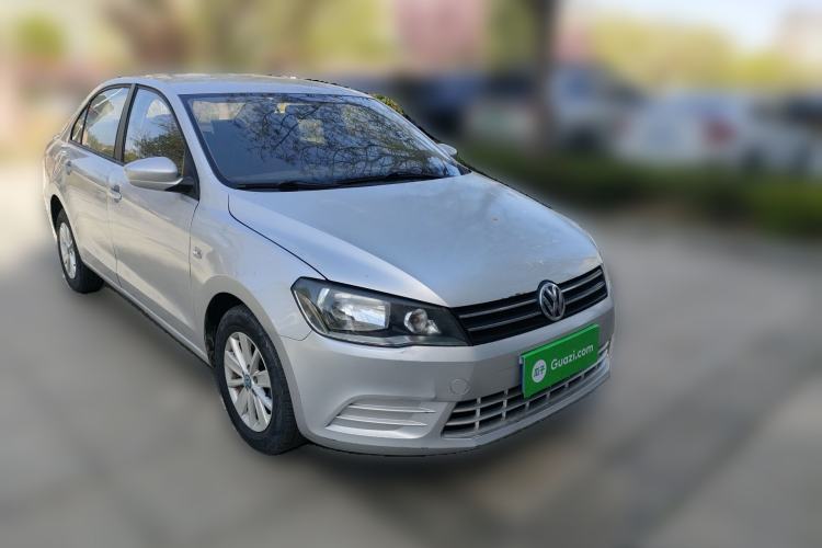 Used Volkswagen Jetta 2013 1.4L Manual Fashion Model Front Right 45 Deg