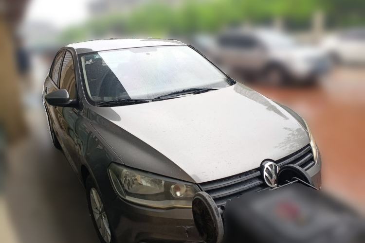 Used Volkswagen Jetta 2013 1.6L Manual Fashion Edition Front Right 45 Deg