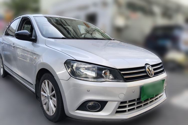 Used Volkswagen Jetta 2013 1.6L Automatic Comfort Model Front Right 45 Deg
