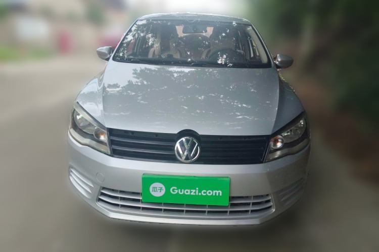 Used Volkswagen Jetta 2013 1.6L Manual Fashion Edition Front