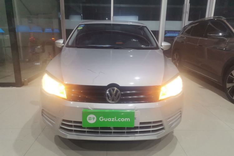Used Volkswagen Jetta 2013 1.4L Manual Fashion Model Front