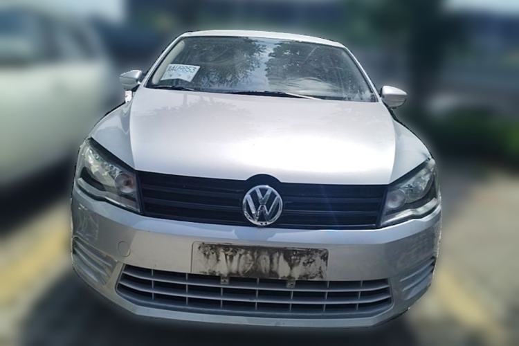 Used Volkswagen Jetta 2013 1.6L Manual Fashion Edition Front