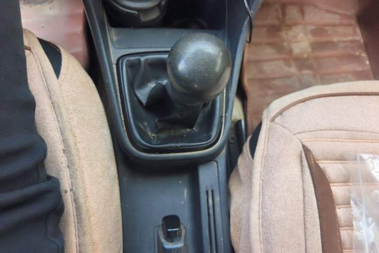 Used Volkswagen Jetta 2013 1.4L Manual Fashion Model Gear Lever