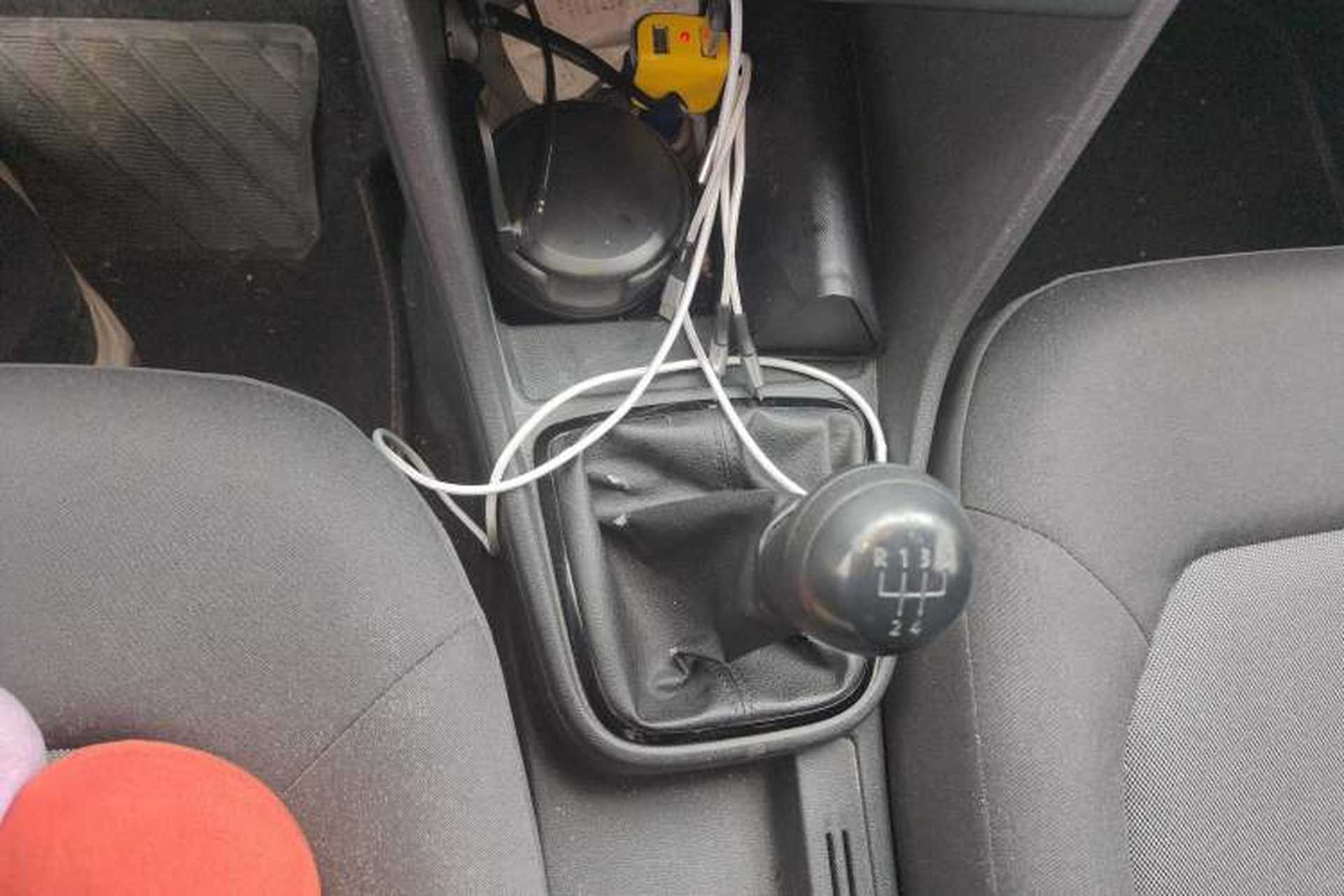 Used Volkswagen Jetta 2013 1.6L Manual Fashion Edition Gear Lever
