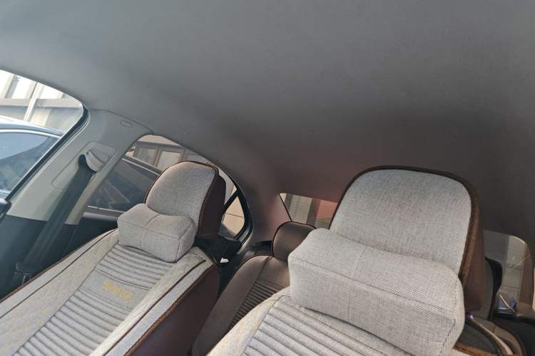 Used Volkswagen Jetta 2013 1.6L Manual Fashion Edition Headliner