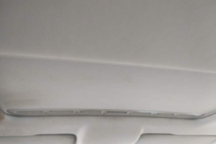 Used Volkswagen Jetta 2013 1.6L Manual Comfort Model Headliner