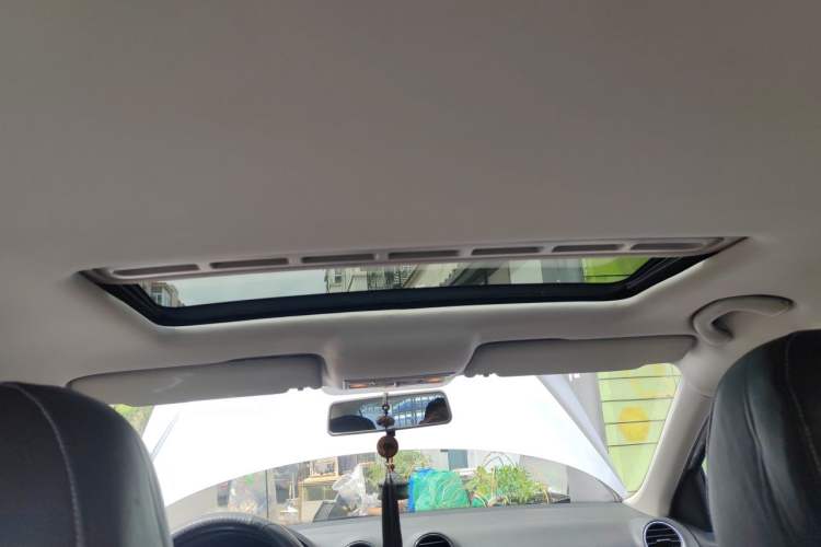 Used Volkswagen Jetta 2013 1.4L Manual Comfort Model Headliner