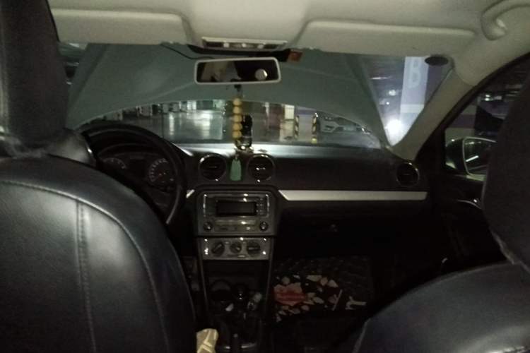 Used Volkswagen Jetta 2013 1.4L Manual Comfort Model Headliner