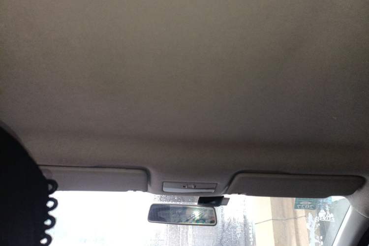 Used Volkswagen Jetta 2013 1.6L Manual Fashion Edition Headliner