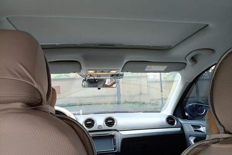 Used Volkswagen Jetta 2013 1.6L Automatic Comfort Model Headliner
