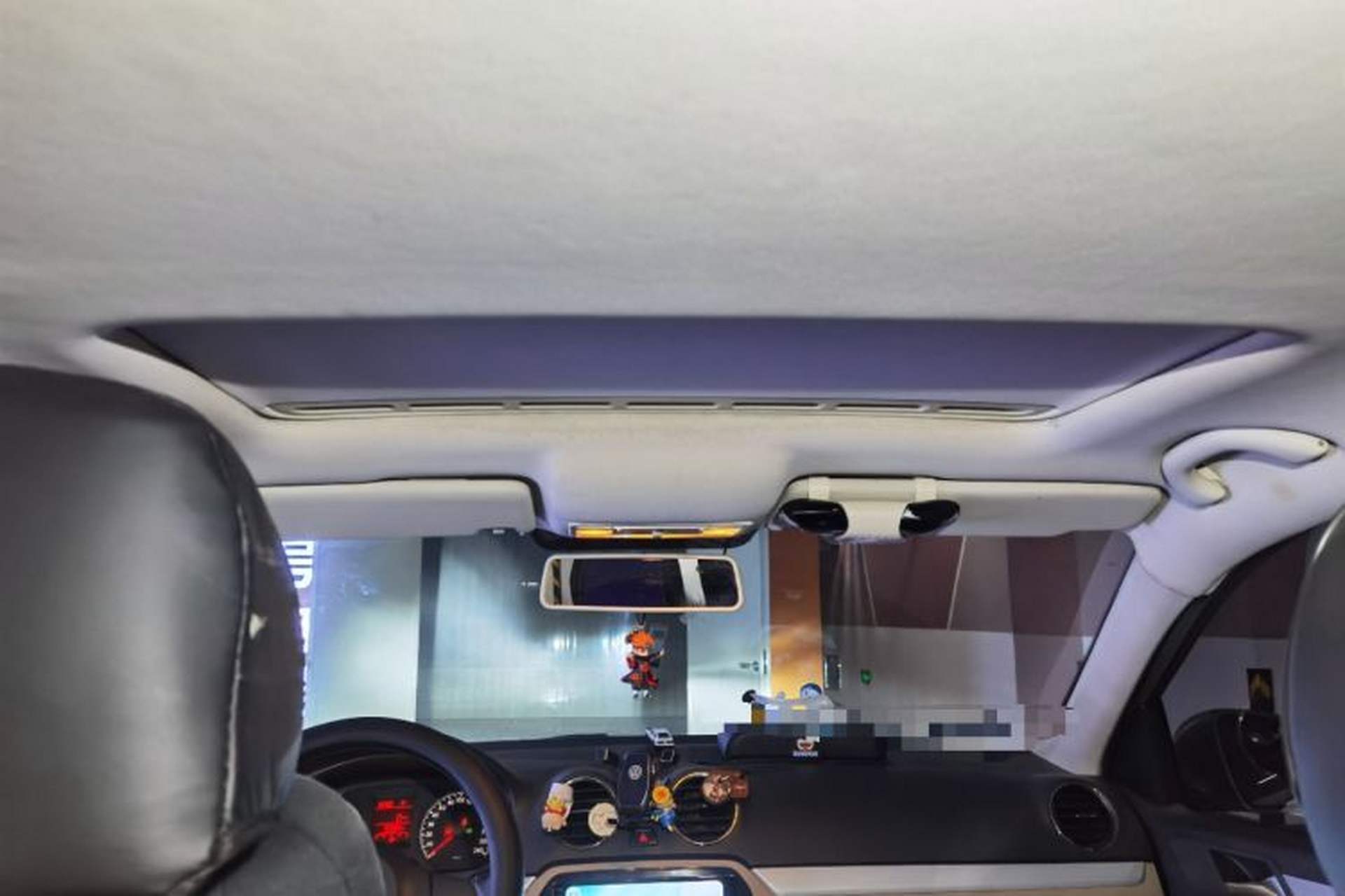 Used Volkswagen Jetta 2013 1.6L Automatic Comfort Model Headliner