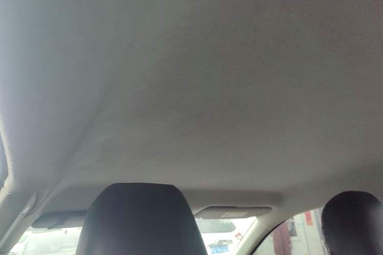 Used Volkswagen Jetta 2013 1.6L Manual Fashion Edition Headliner