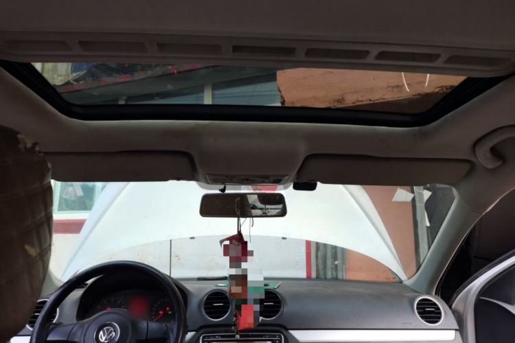 Used Volkswagen Jetta 2013 1.6L Automatic Comfort Model Headliner
