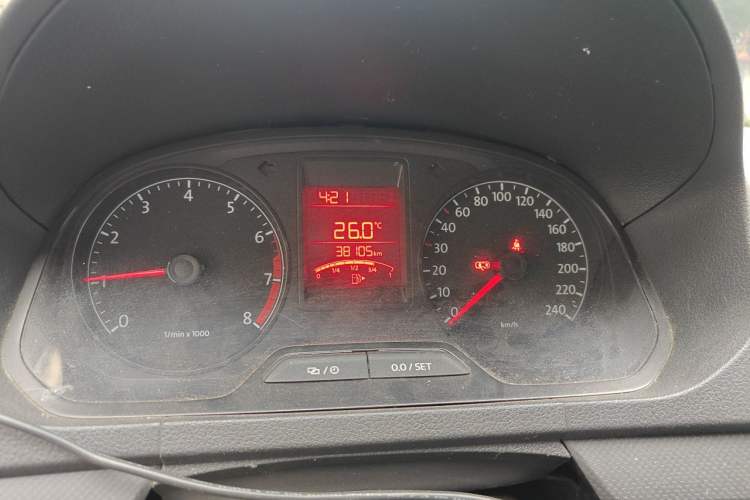 Used Volkswagen Jetta 2013 1.6L Manual Fashion Edition Instrument Cluster