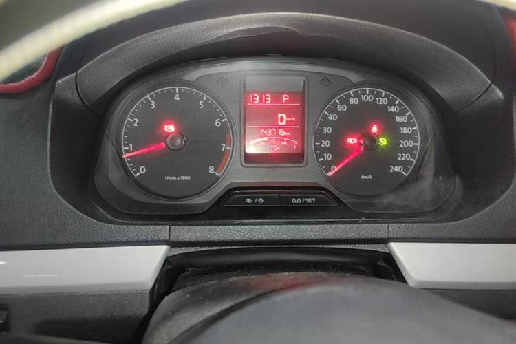 Used Volkswagen Jetta 2013 1.6L Automatic Comfort Model Instrument Cluster