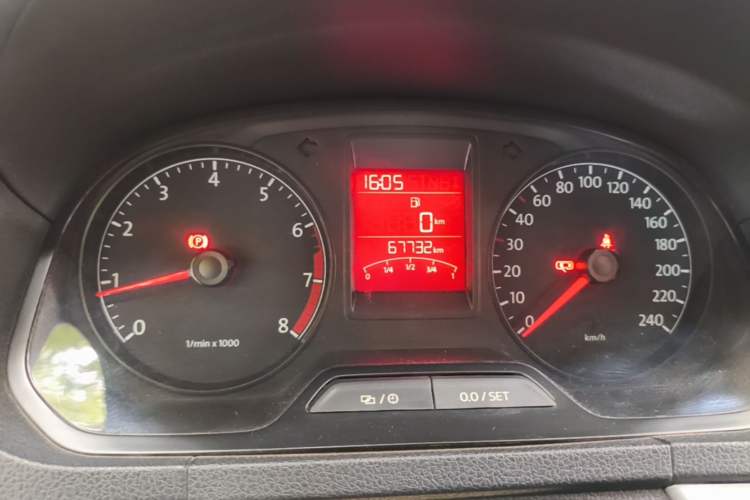 Used Volkswagen Jetta 2013 1.6L Manual Comfort Model Instrument Cluster