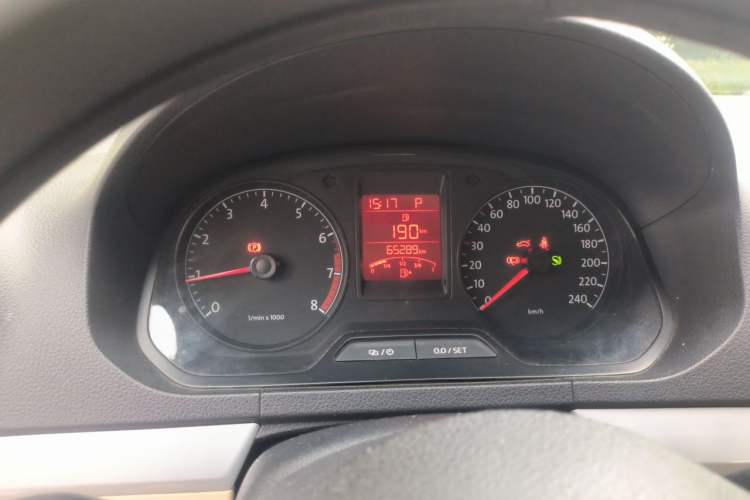 Used Volkswagen Jetta 2013 1.6L Automatic Luxury Model Instrument Cluster
