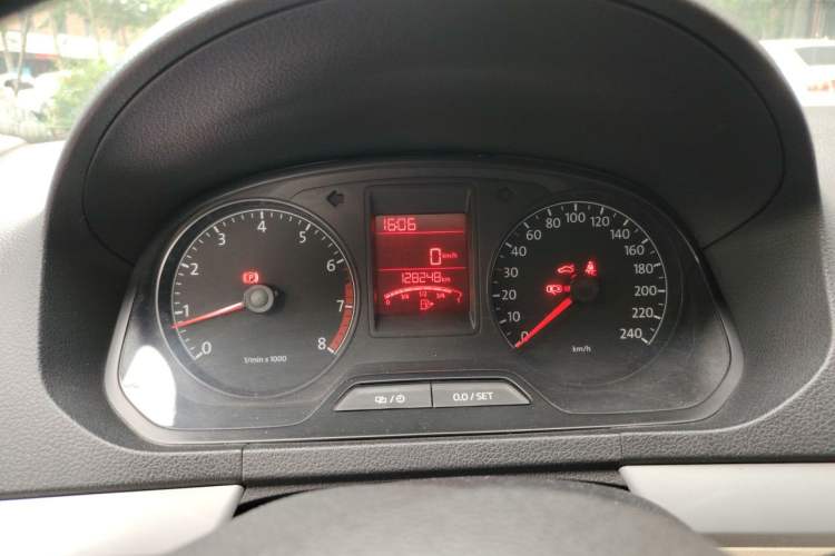 Used Volkswagen Jetta 2013 1.6L Manual Comfort Model Instrument Cluster