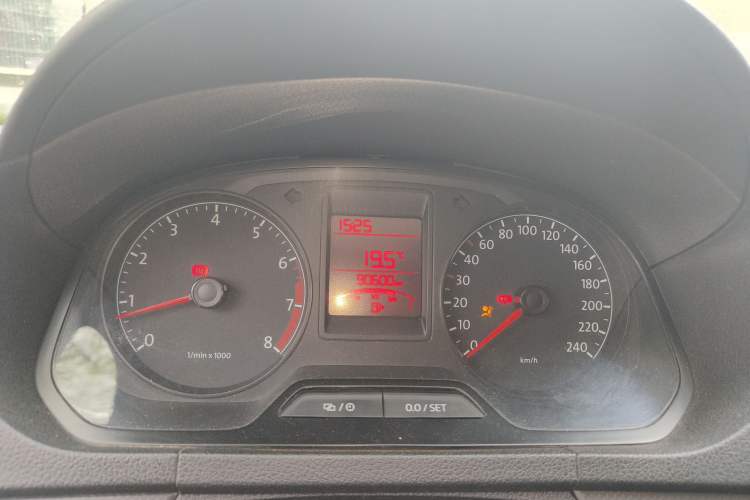 Used Volkswagen Jetta 2013 1.6L Manual Fashion Edition Instrument Cluster