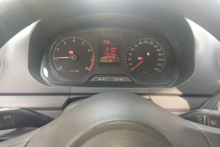 Used Volkswagen Jetta 2013 1.6L Manual Fashion Edition Instrument Cluster