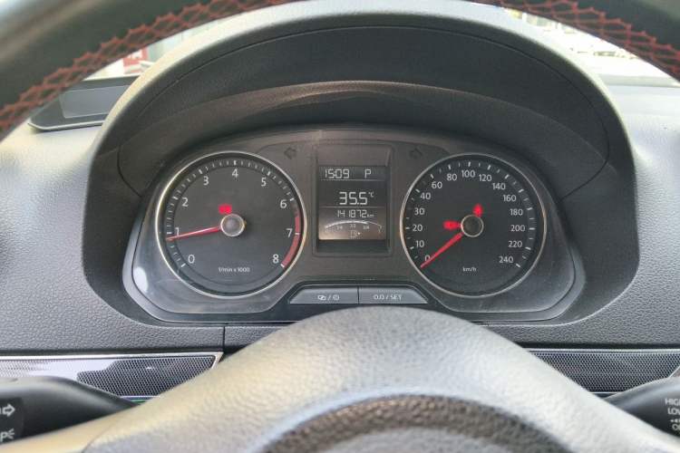 Used Volkswagen Jetta 2013 1.6L Automatic Comfort Model Instrument Cluster