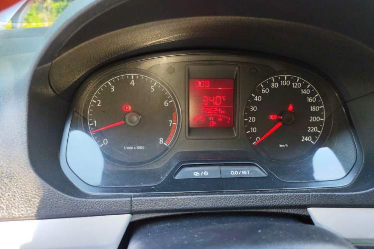 Used Volkswagen Jetta 2013 1.6L Manual Comfort Model Instrument Cluster